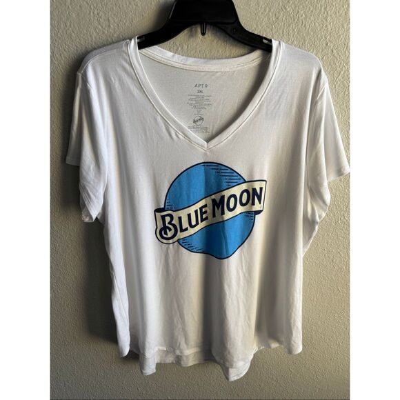 ❤️Apt.9 Women’s Blue Moon Tee - Picture 1 of 5
